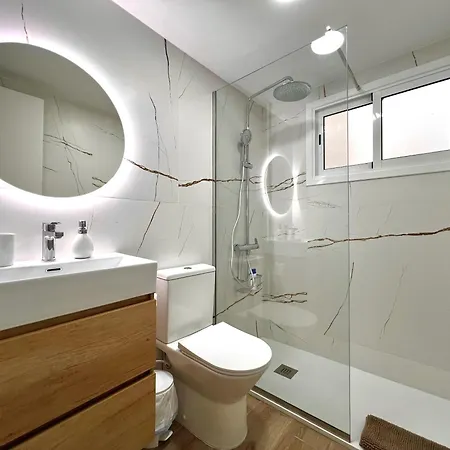 As De Casas - Cristianos - Gloria 5 Whith Balcony 아파트 *